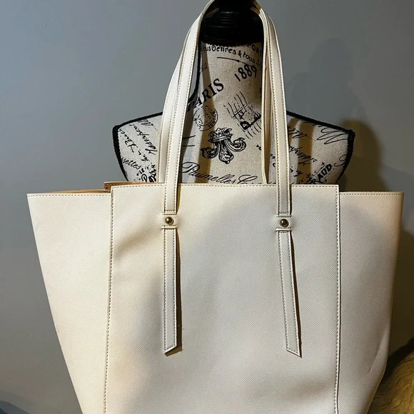 Estee Lauder Classic White Tote Bag - Picture 2 of 3